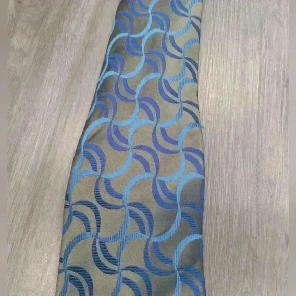 Pierre Cardin 100%  silk tie - Picture 5 of 6